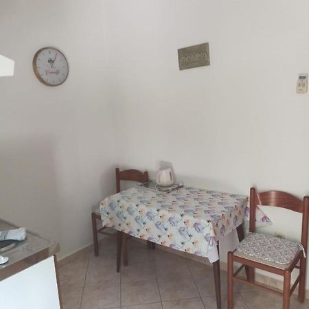 Kontin 2 Daire Stari Grad  Dış mekan fotoğraf