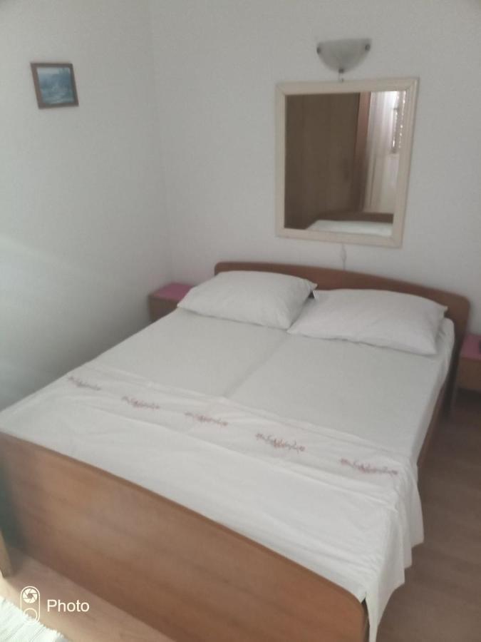 Kontin 2 Daire Stari Grad  Dış mekan fotoğraf